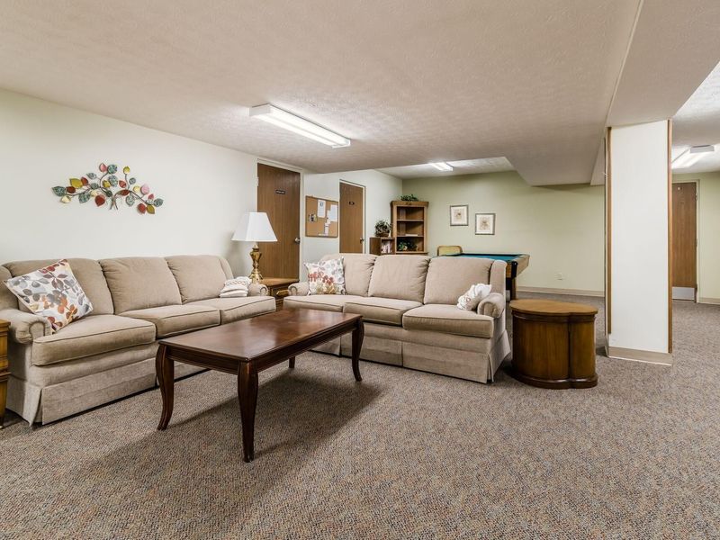 5885 Beechcroft Road , Unit 104, Columbus, OH 43229 Photo 31