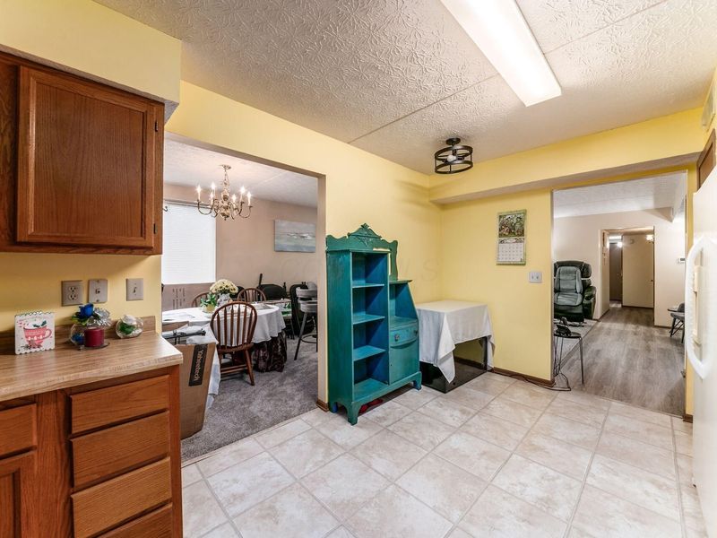 5885 Beechcroft Road , Unit 104, Columbus, OH 43229 Photo 9