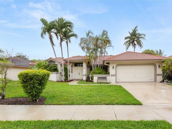 287 NW 37th Way , Deerfield Beach, FL 33442
