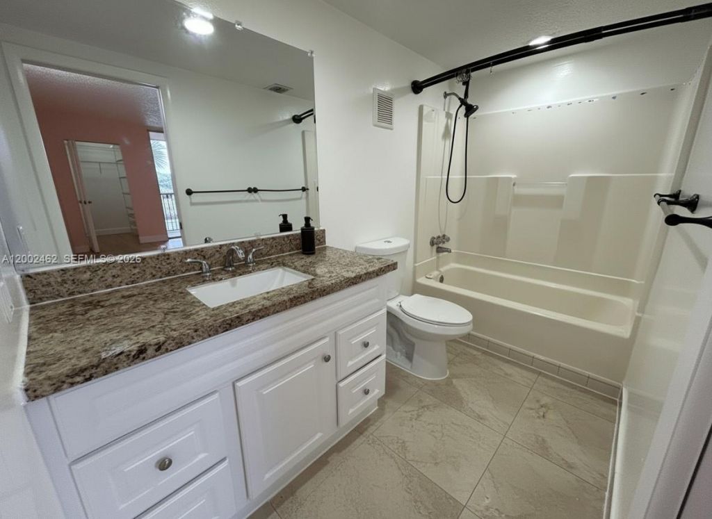 3121 NW 47th Ter, Unit 416, Lauderdale Lakes, FL 33319 Photo