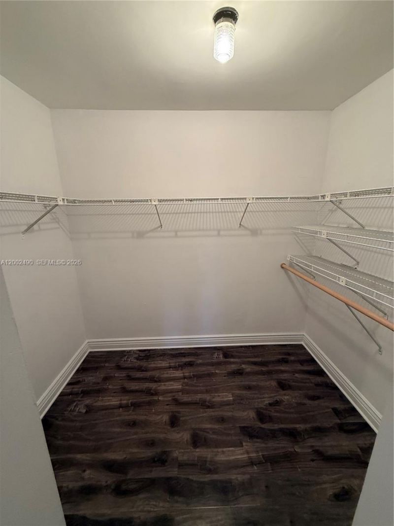 2606 NE 10 St, Unit 2606, Hallandale Beach, FL 33009 Photo