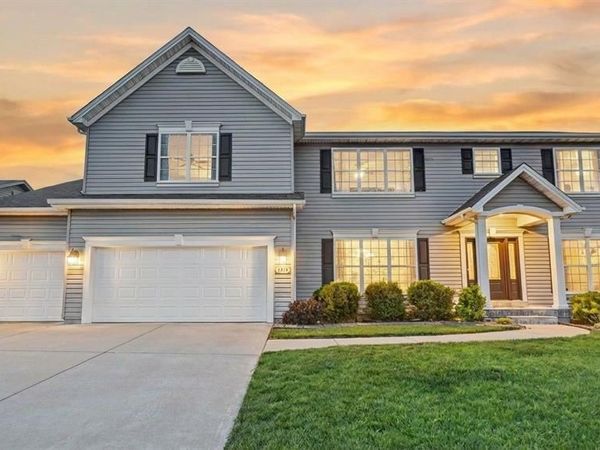 1211 Cashmere Lane, St Peters, MO 63376