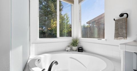 10300 Nick Way, Elk Grove, CA 95757 Photo