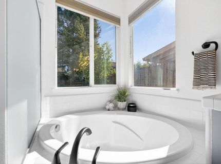 10300 Nick Way, Elk Grove, CA 95757 Photo