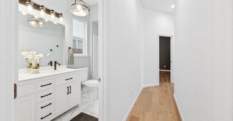 10300 Nick Way, Elk Grove, CA 95757 Photo