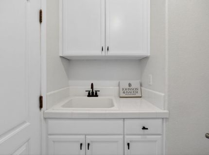 10300 Nick Way, Elk Grove, CA 95757 Photo