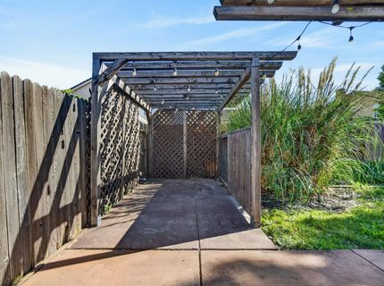 10300 Nick Way, Elk Grove, CA 95757 Photo