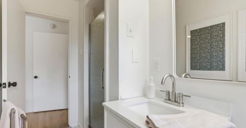 1828 Wayside Ln, Sacramento, CA 95864 Photo