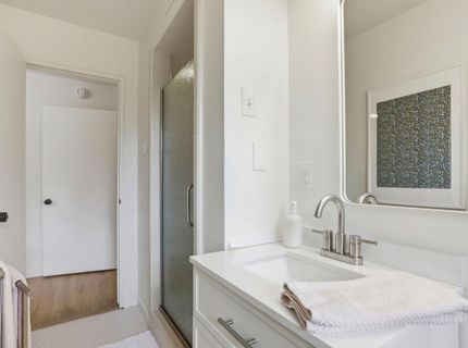 1828 Wayside Ln, Sacramento, CA 95864 Photo