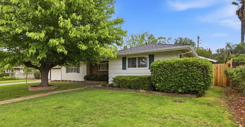 1828 Wayside Ln, Sacramento, CA 95864 Photo