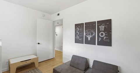 1828 Wayside Ln, Sacramento, CA 95864 Photo