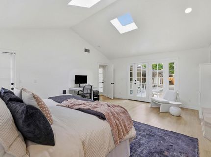 1828 Wayside Ln, Sacramento, CA 95864 Photo