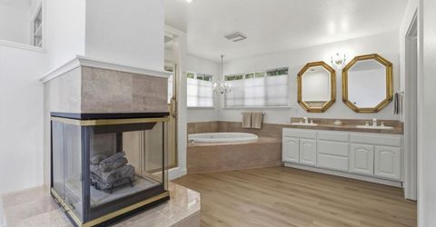 1828 Wayside Ln, Sacramento, CA 95864 Photo