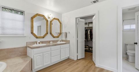 1828 Wayside Ln, Sacramento, CA 95864 Photo