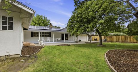 1828 Wayside Ln, Sacramento, CA 95864 Photo