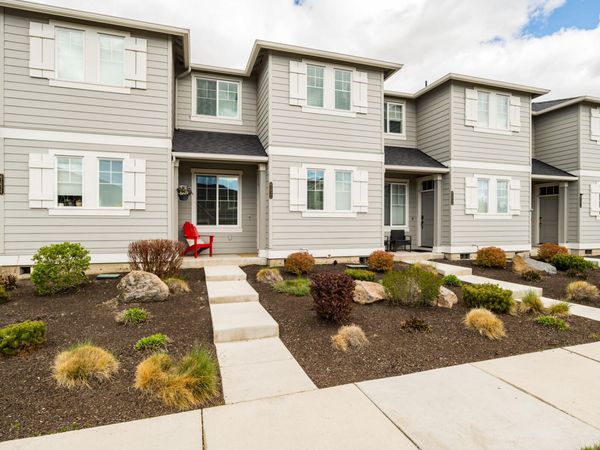 61622 SE Depot Loop, Bend, OR 97702