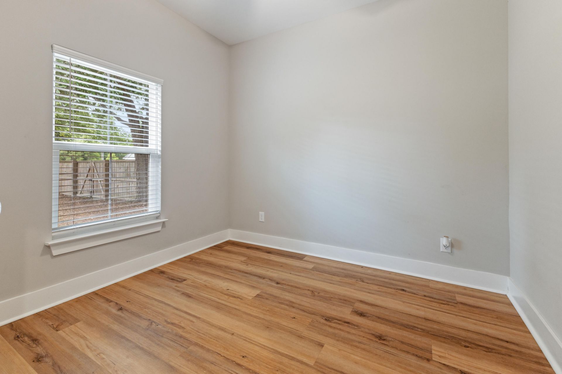 204 Read Street Photo 20