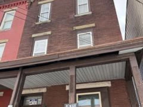 1353 VERNON STREET , HARRISBURG, PA 17104