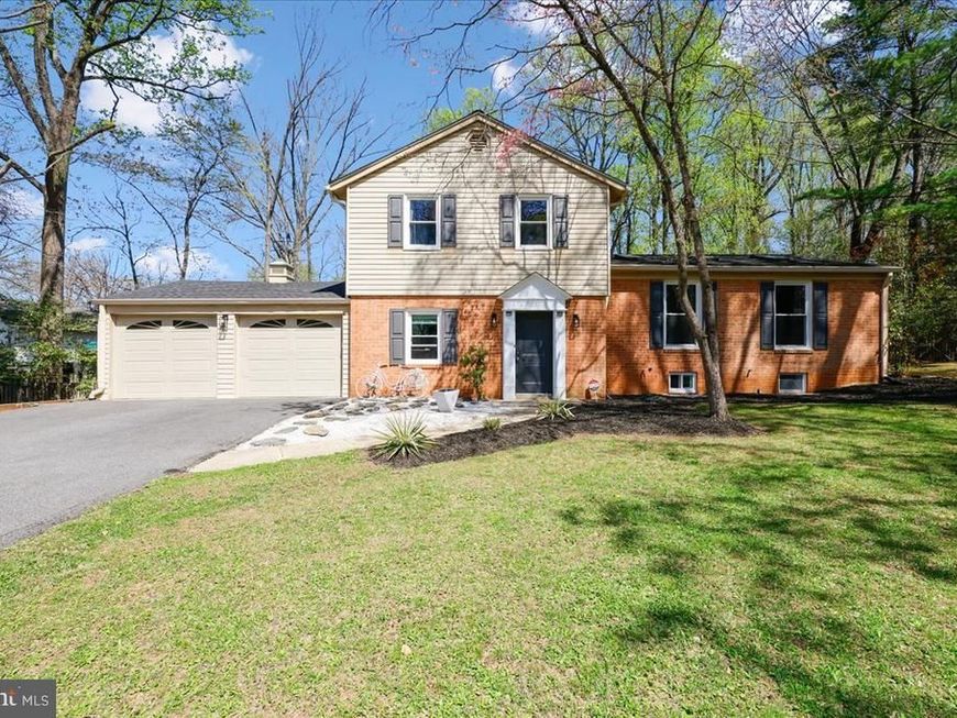 11117 Whisperwood Lane, North Bethesda, MD 20852 Main Photo