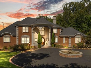 9889 OXCREST DRIVE, FAIRFAX STATION, VA 22039