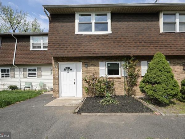 54 LA CASCATA TNHS , CLEMENTON, NJ 08021