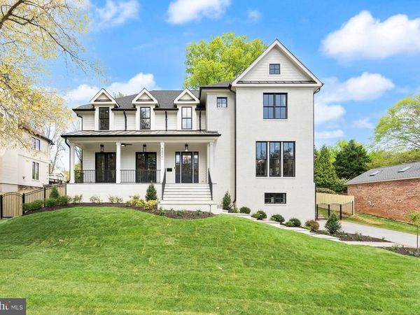 5850 UPTON STREET , MCLEAN, VA 22101