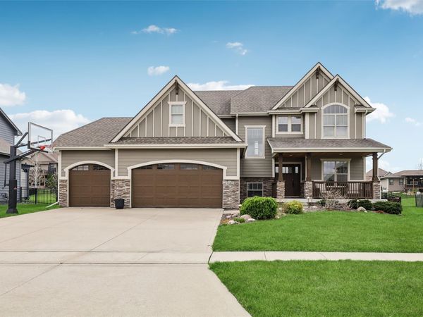 16858 Verona Hills Drive, Clive, IA 50325
