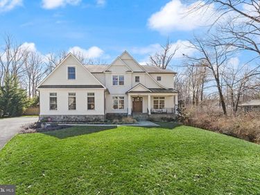 8621 MCHENRY STREET , VIENNA, VA 22180