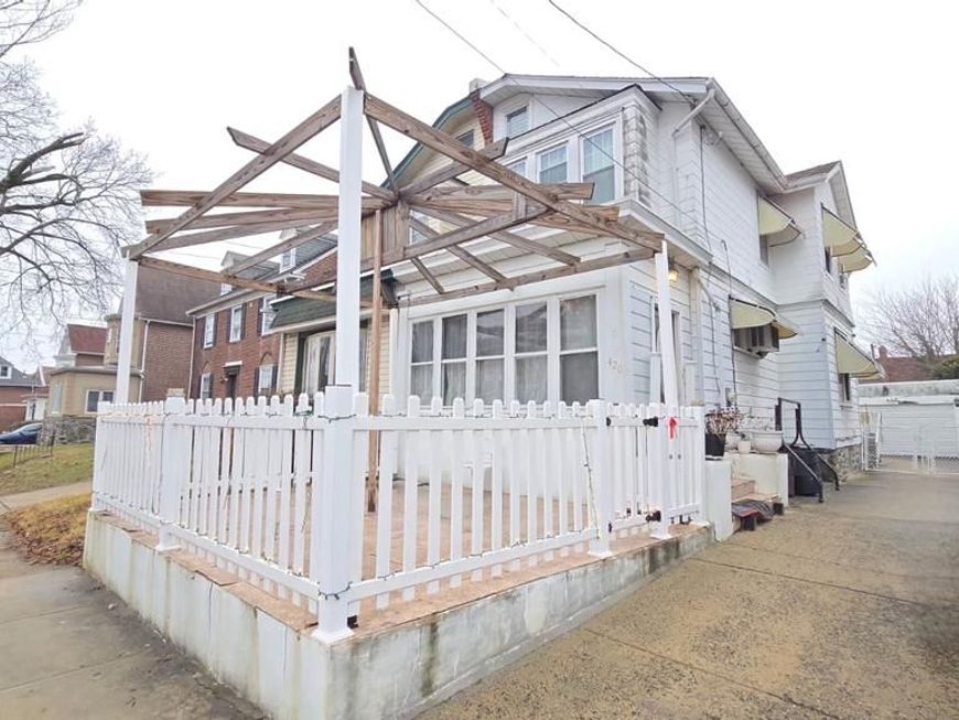 420 Gilham Street, Philadelphia, PA 19111 Main Photo