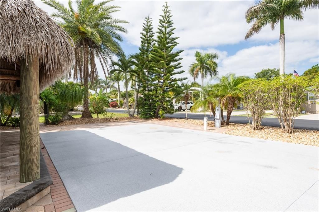 10200 Yellowtop Trl, Fort Myers, FL 33905 Photo
