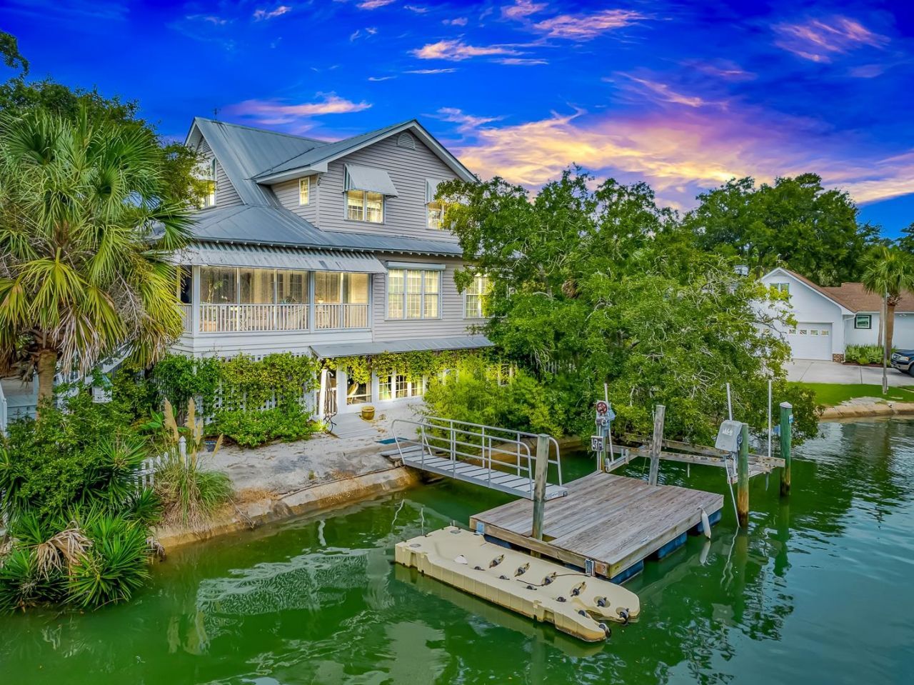 106 Edwards Ave.  Photo 4