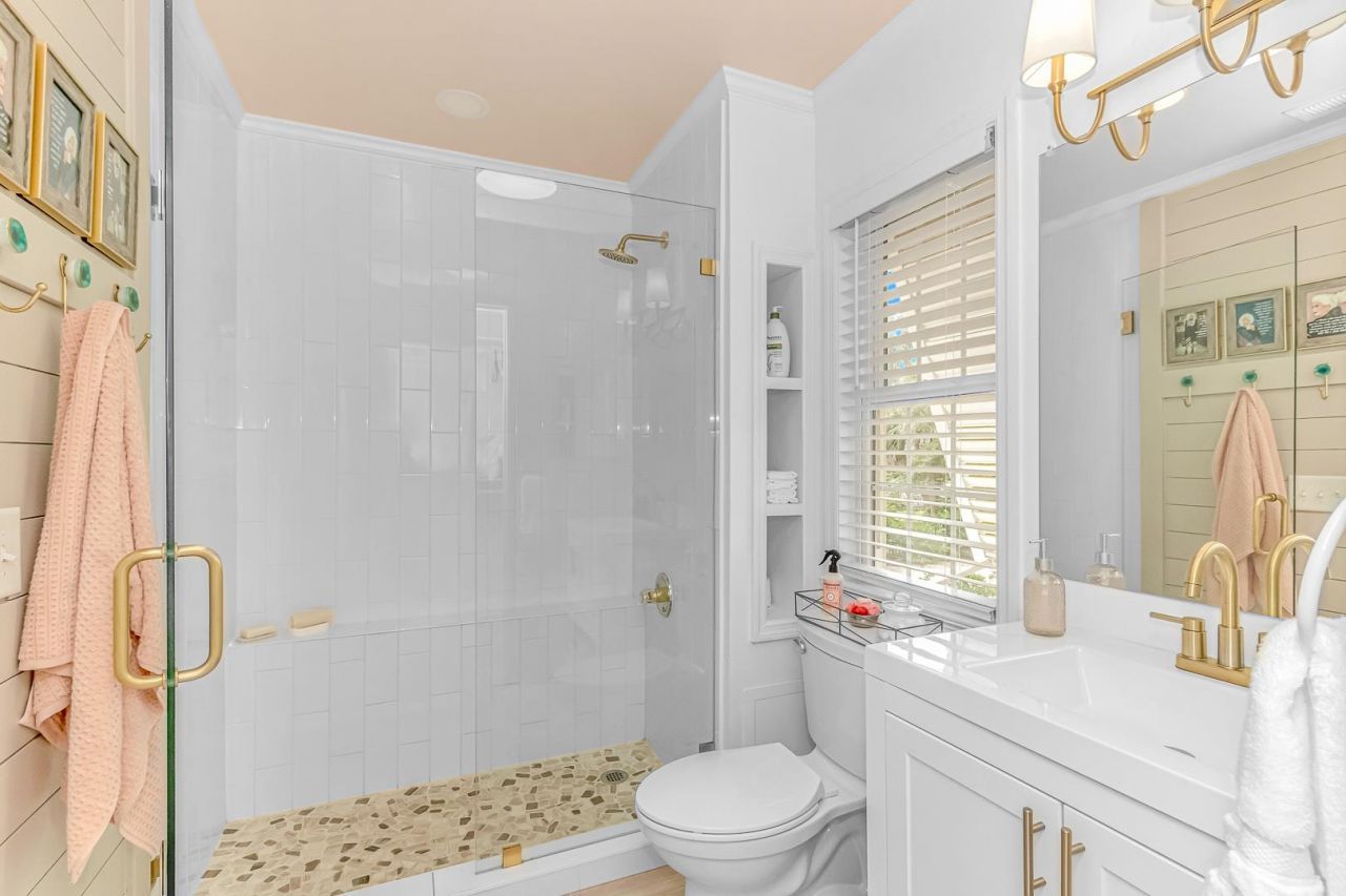 106 Edwards Ave.  Photo 45