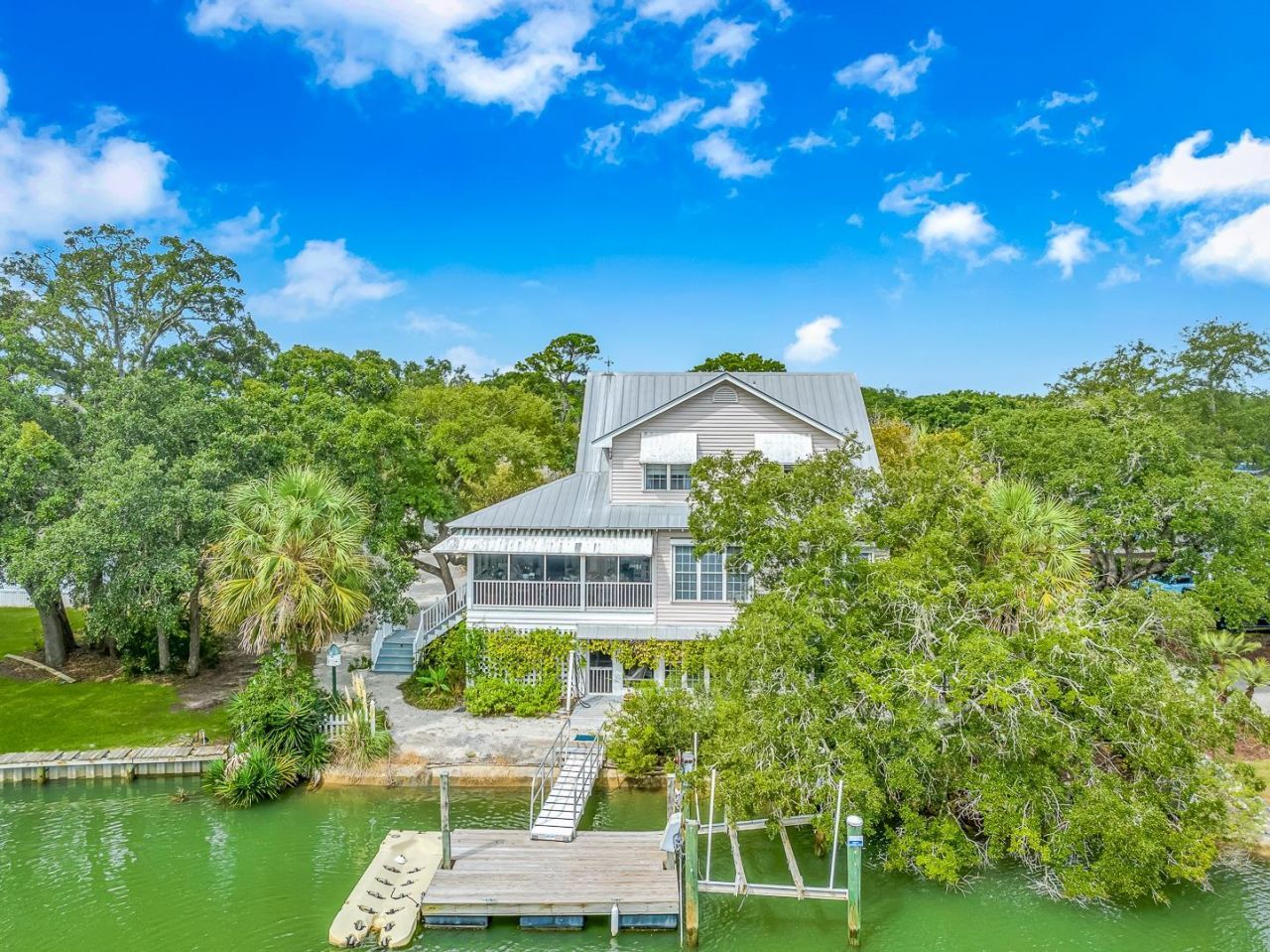 106 Edwards Ave.  Photo 6