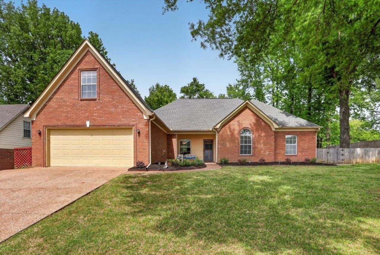 6220 DAYBREAK DR Bartlett, TN 38135