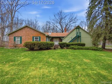 11430 Big Lake Road, Clarkston, MI 48350