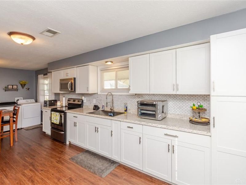 339 N American Boulevard, Vandalia, OH 45377 Photo 13