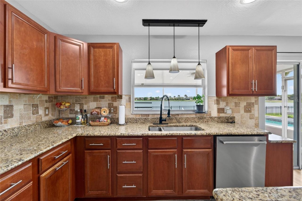 5325 Sandy Shell Drive, Apollo Beach, FL 33572 Photo