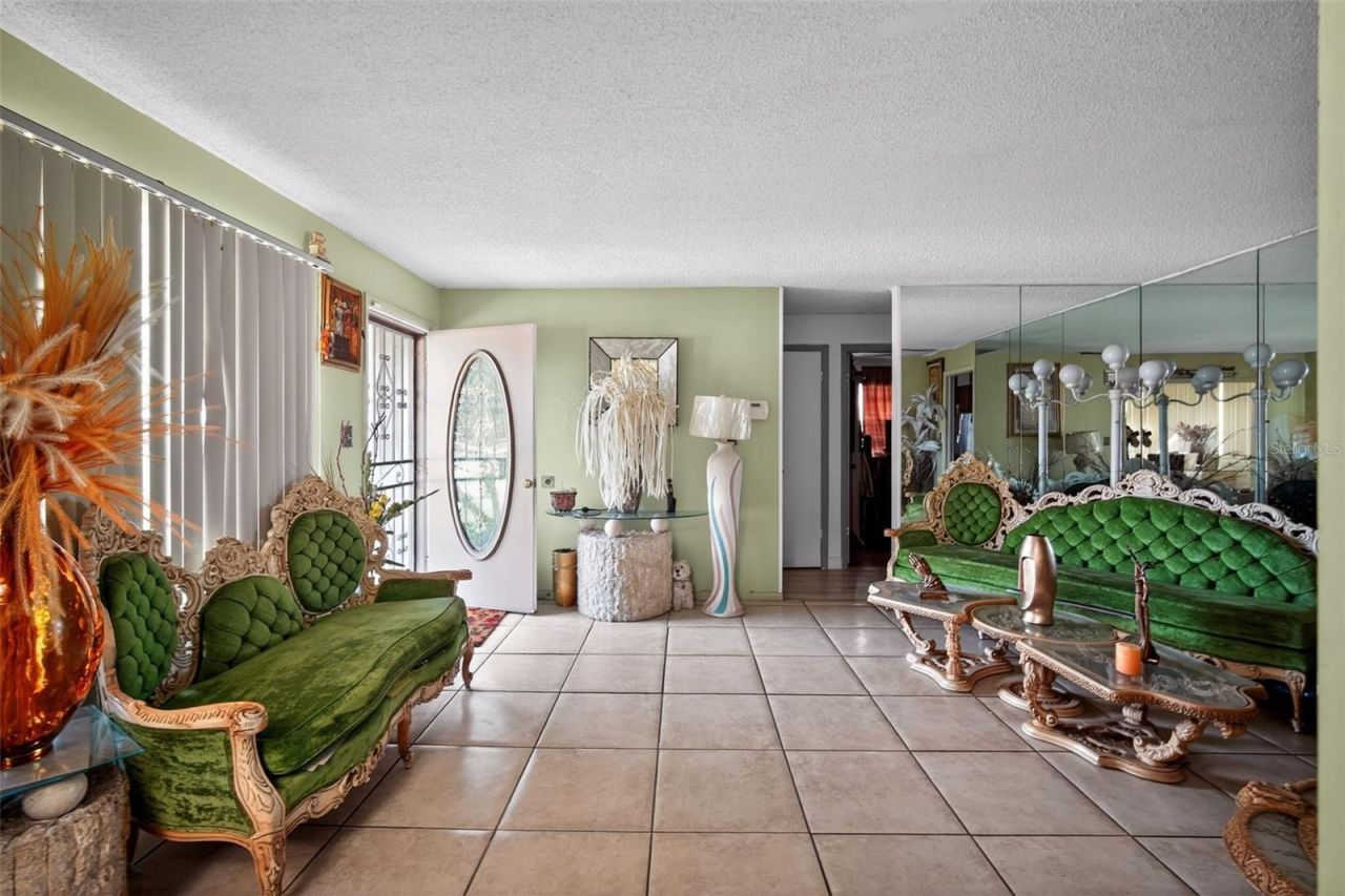 1803 S Wilkins Avenue, Plant City, FL 33563 Photo