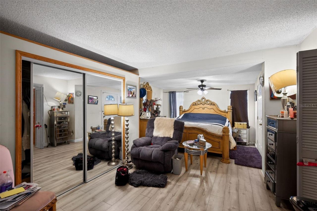 1803 S Wilkins Avenue, Plant City, FL 33563 Photo