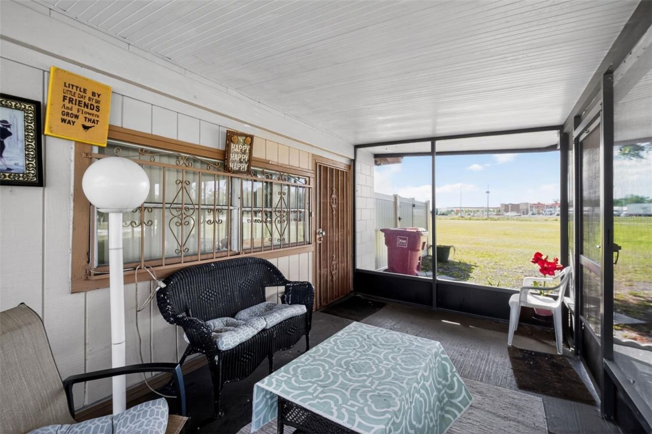 1803 S Wilkins Avenue, Plant City, FL 33563 Photo