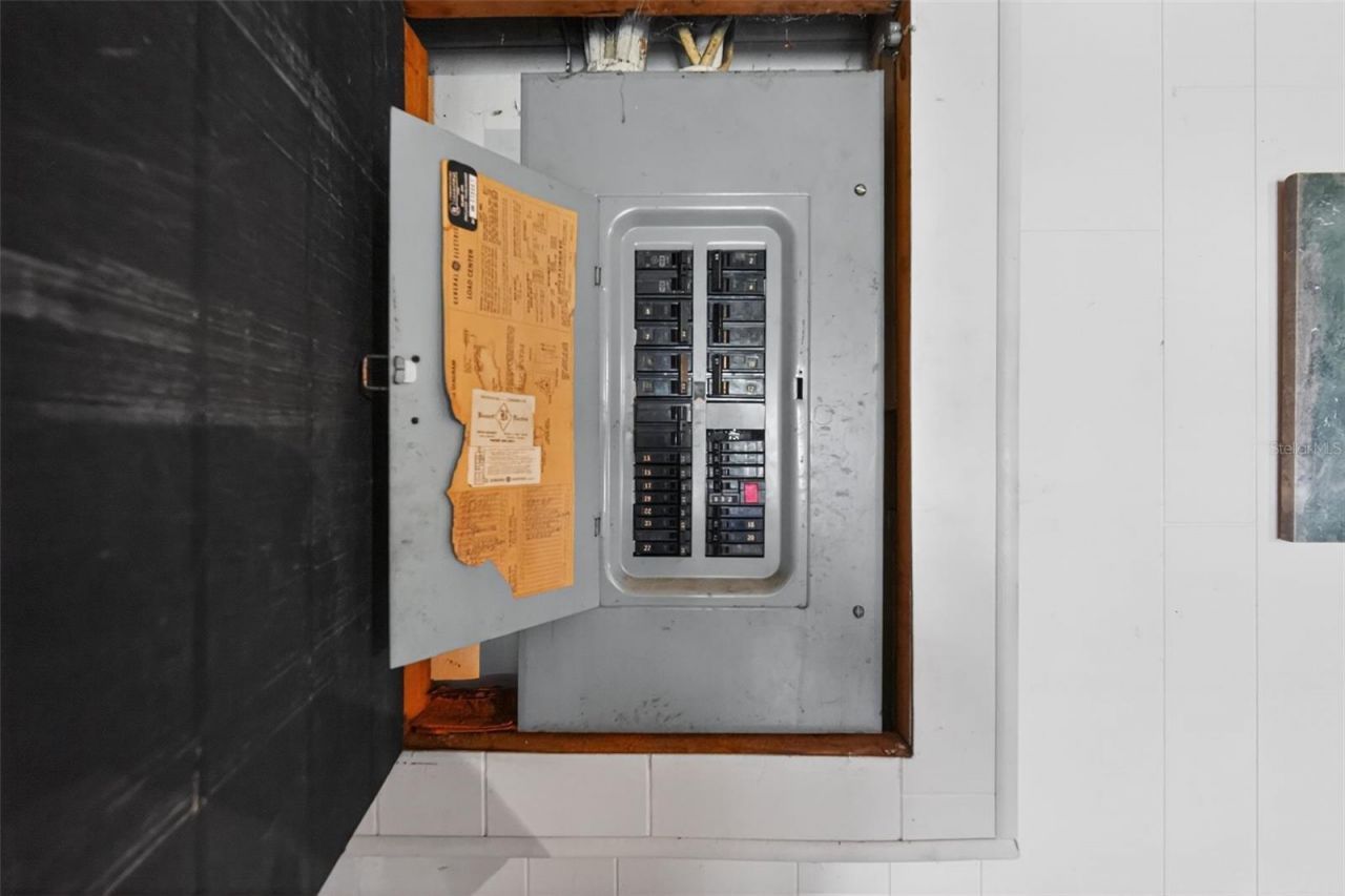 1803 S Wilkins Avenue, Plant City, FL 33563 Photo