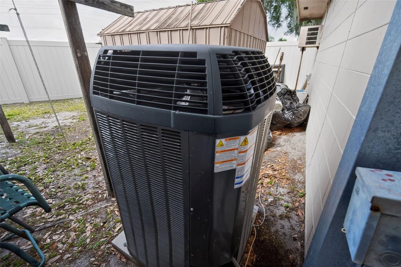 1803 S Wilkins Avenue, Plant City, FL 33563 Photo