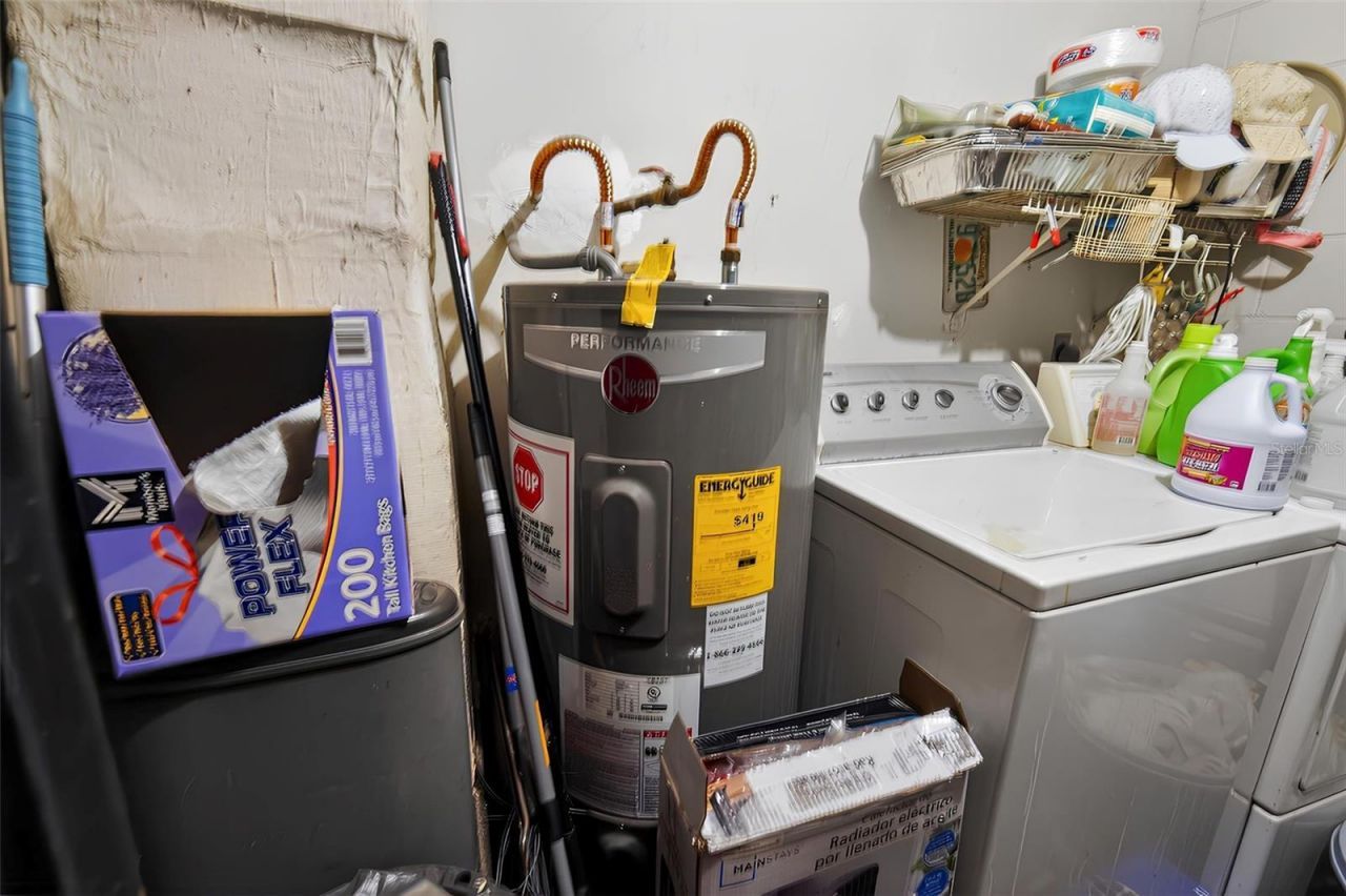 1803 S Wilkins Avenue, Plant City, FL 33563 Photo