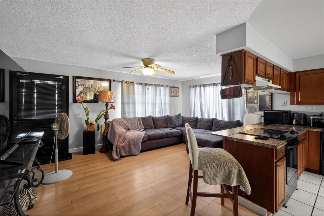 1803 S Wilkins Avenue, Plant City, FL 33563 Photo