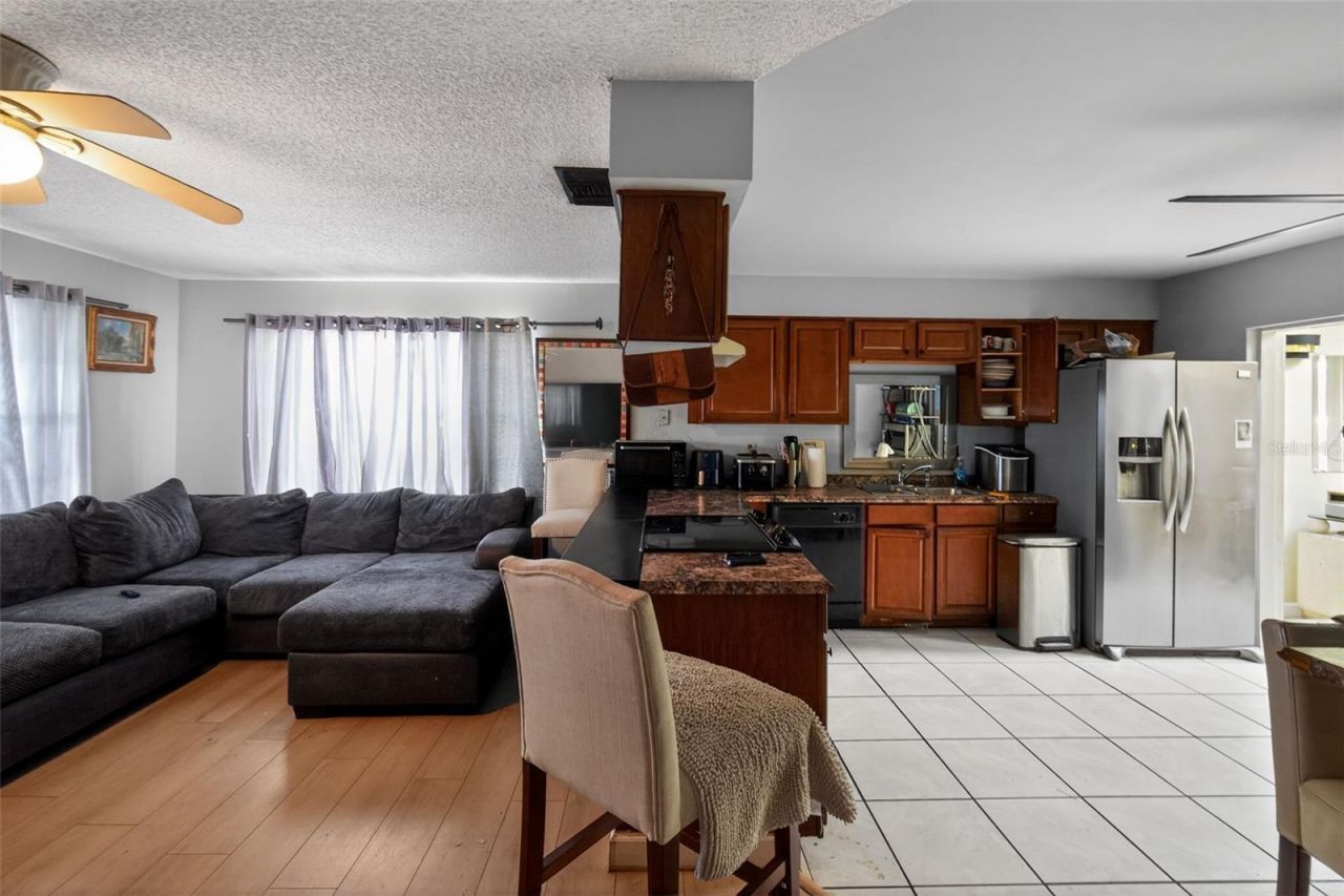 1803 S Wilkins Avenue, Plant City, FL 33563 Photo