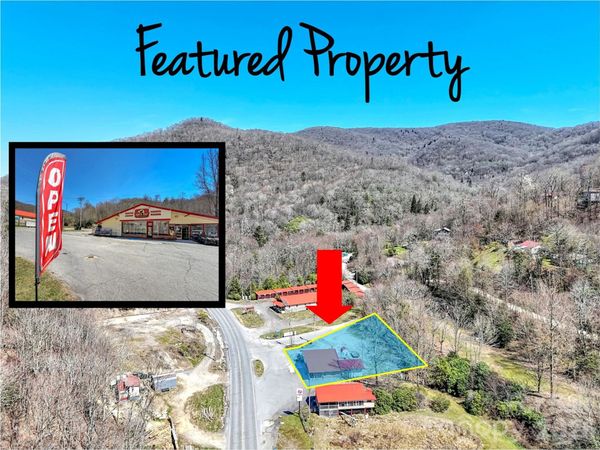 11214 US 19 Highway N, Maggie Valley, NC 28751