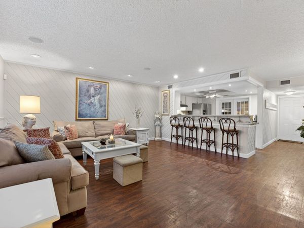 3951 NE 17th Avenue, Unit 703, Pompano Beach, FL 33064