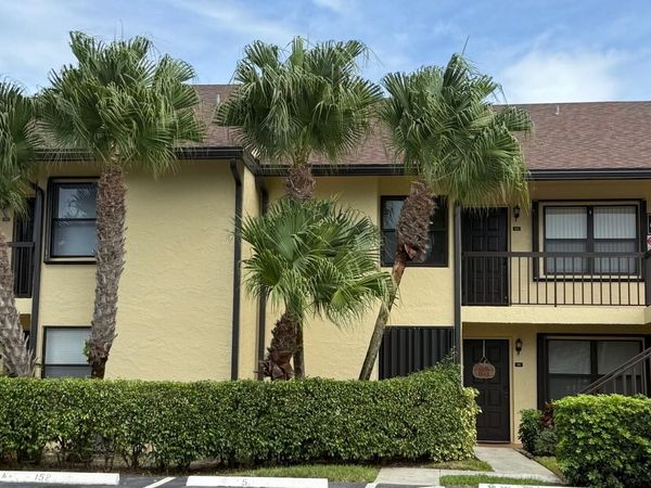 4692 Lucerne Lakes Boulevard E, Unit 103, Greenacres, FL 33467