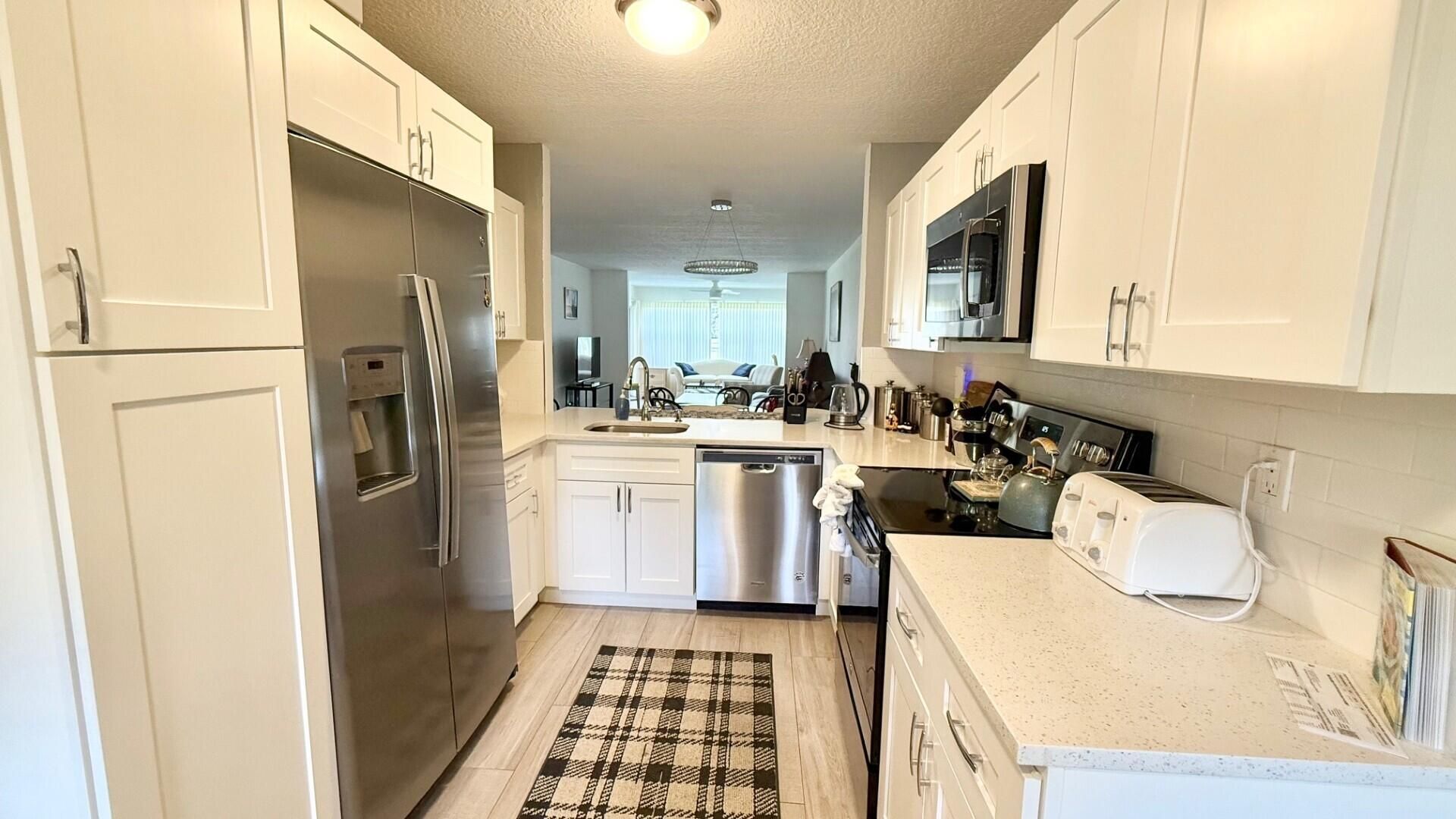 4692 Lucerne Lakes Boulevard E, Unit 103, Greenacres, FL 33467 Photo