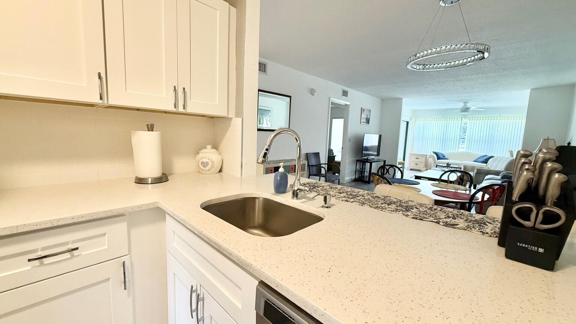 4692 Lucerne Lakes Boulevard E, Unit 103, Greenacres, FL 33467 Photo